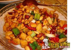 盐城美食网午餐推荐—炒辣鸡丁+滑蛋韭菜