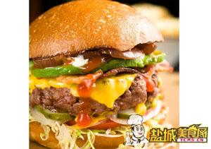 牛肉汉堡包+黄花鸡蛋汤