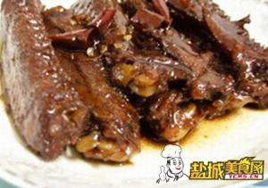 盐城美食网推荐-红烧鸭翅