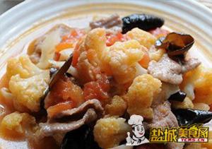 盐城美食网推荐-番茄木耳肉片菜花