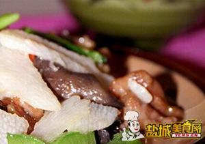 山药木耳溜肉片