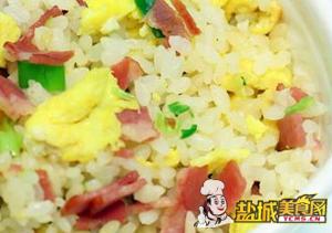 香葱培根炒饭