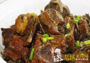 梅干菜烧排骨