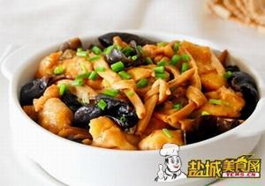 金针木耳蒸鸡球(图)
