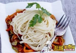 香菇肉酱意面(图)