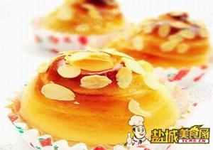蜂蜜杏仁面包卷(图)