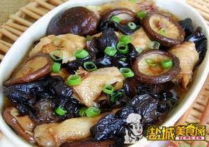 香菇黑木耳蒸鸡(图)