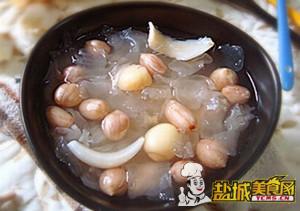 花生百合银耳羹(图)