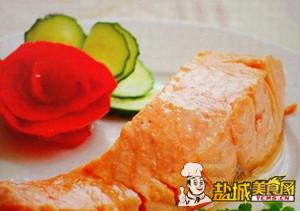 白兰地煎三文鱼(图)