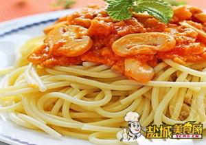 蘑菇肉酱意面(图