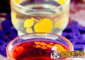 双色双味李子酒