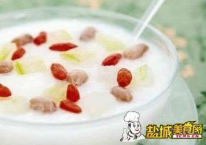 牛奶炖花生