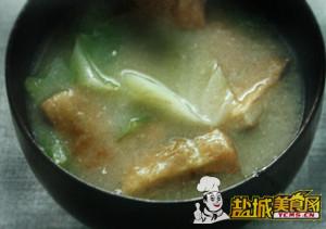 新卷心菜油豆腐味噌汁