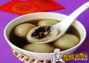 芝麻花生汤圆