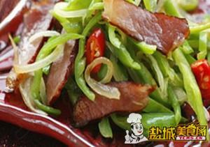 腊肉尖椒炒洋葱